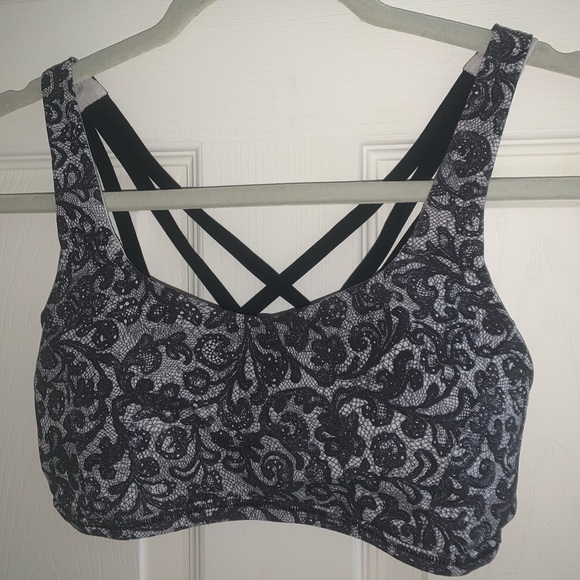Lululemon Free To Be Tranquil Sports Bra